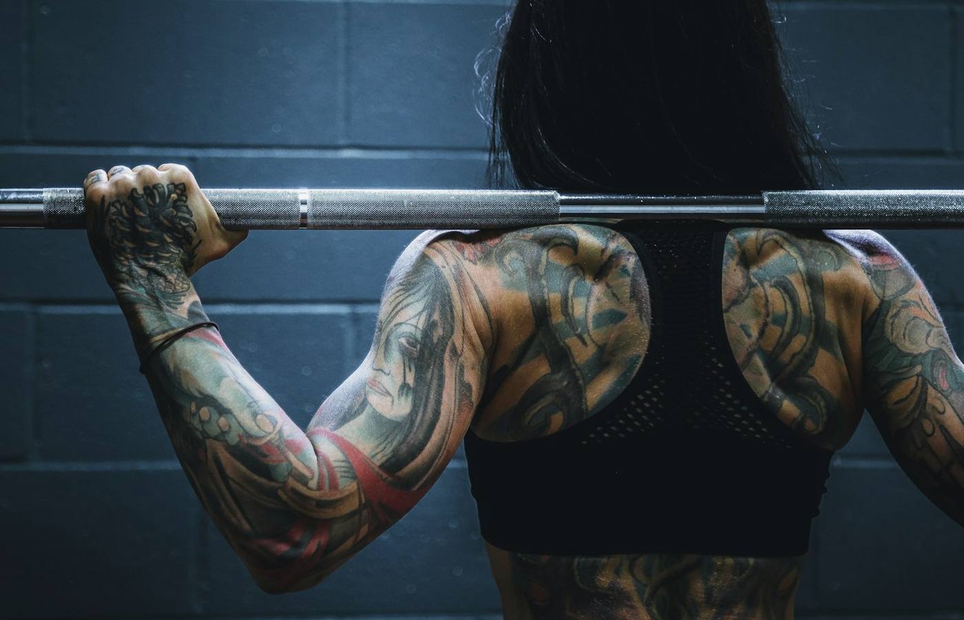 Interiér fitness centra s moderním vybavením